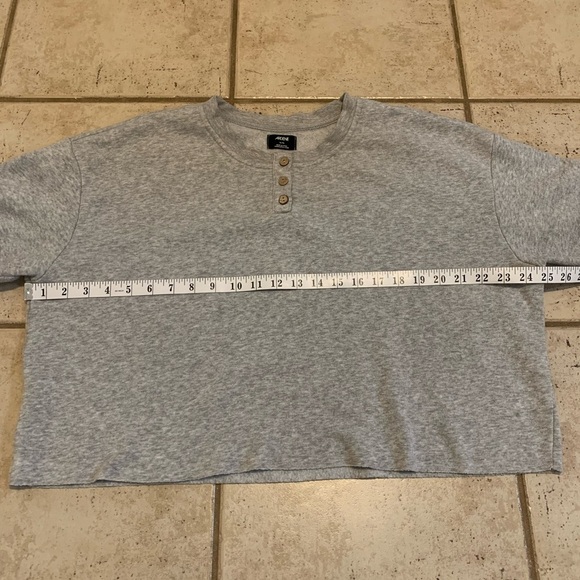 ARDENE Gray Cropped Henley Sweatshirt - XL - Picture 3 of 5